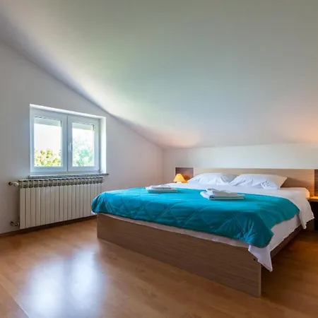 Spacious In The Croatian Islands Apartment