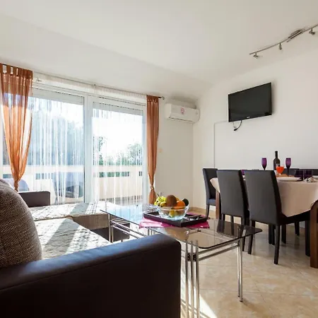 Spacious In The Croatian Islands * Malinska
